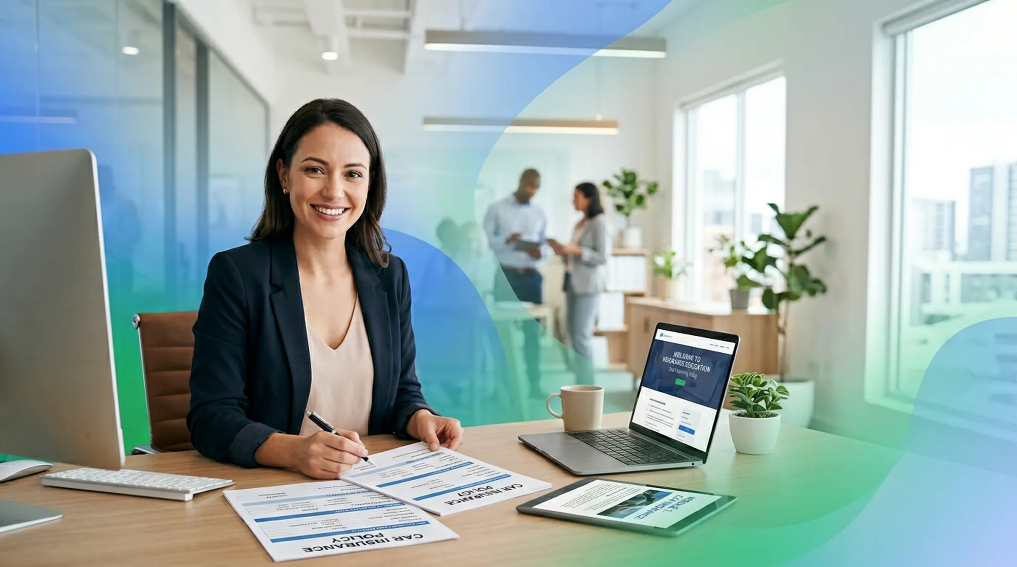 Фон главной секции — страхование автомобилей